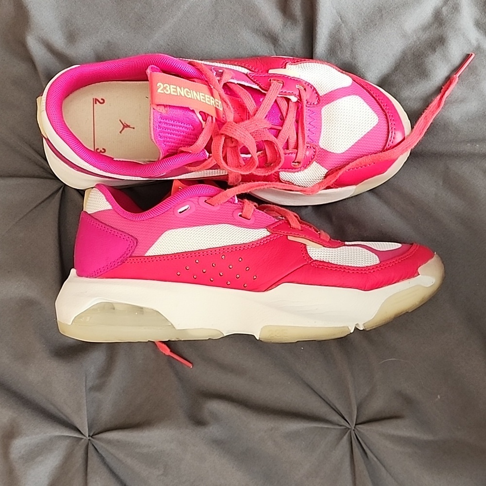 Nike Jordan 200e women's